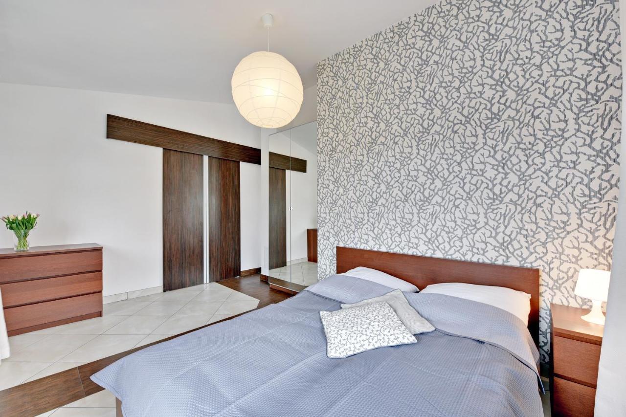 Grand Apartments - Neptun Park Sunny 2 Bedrooms Apartment Гданск Екстериор снимка